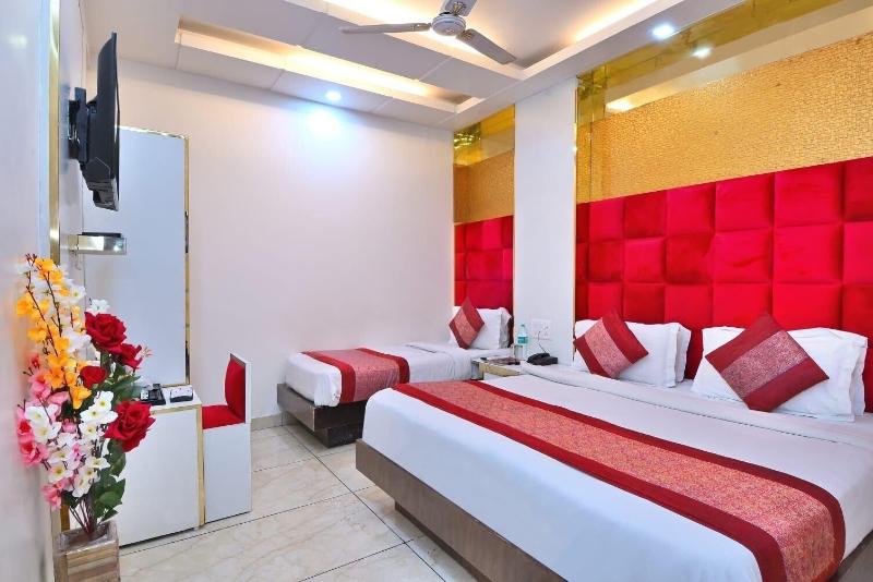 Hotel Natraz New Delhi image