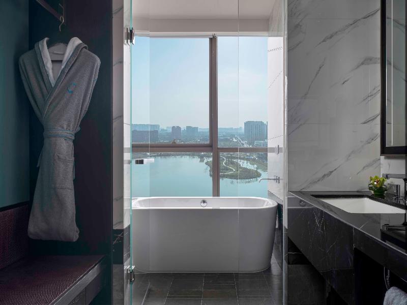 Hyatt Centric Lakeside Ningbo image