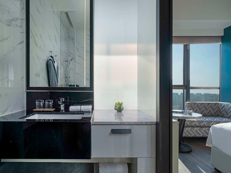 Hyatt Centric Lakeside Ningbo image