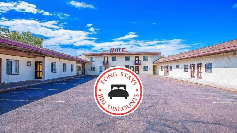 Love Hotels Silver Street By Oyo At Hurley Wi