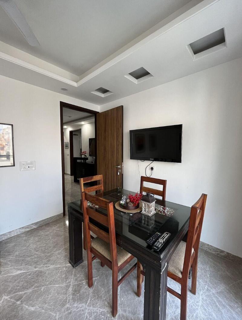 Fully Furnished Room In Hauz Khas image