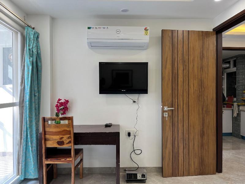 Fully Furnished Room In Hauz Khas image