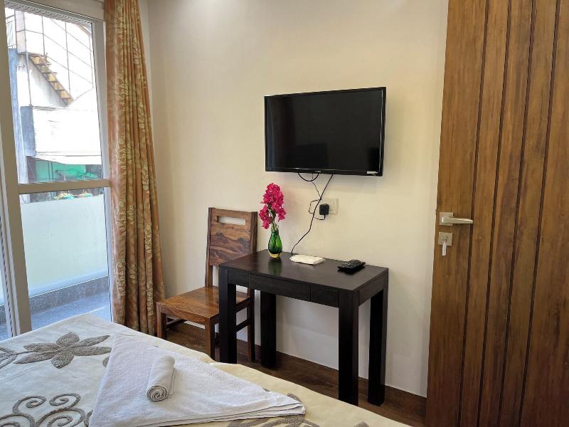 Fully Furnished Room In Hauz Khas image