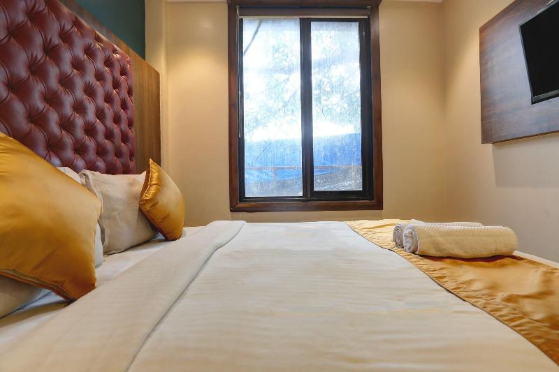 Hotel Sea Breeze image