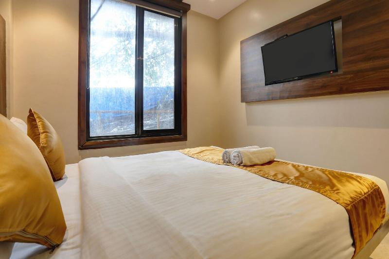 Hotel Sea Breeze image