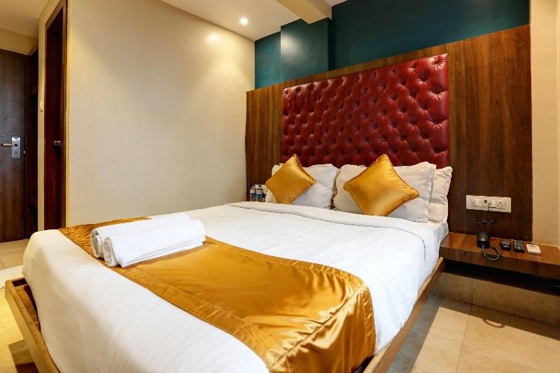 Hotel Sea Breeze image