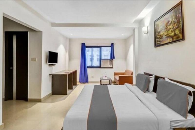 Del Fox Hotel Delhi Airport image