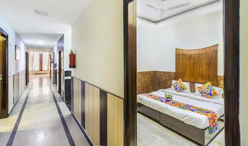 Del Fox Hotel Delhi Airport image