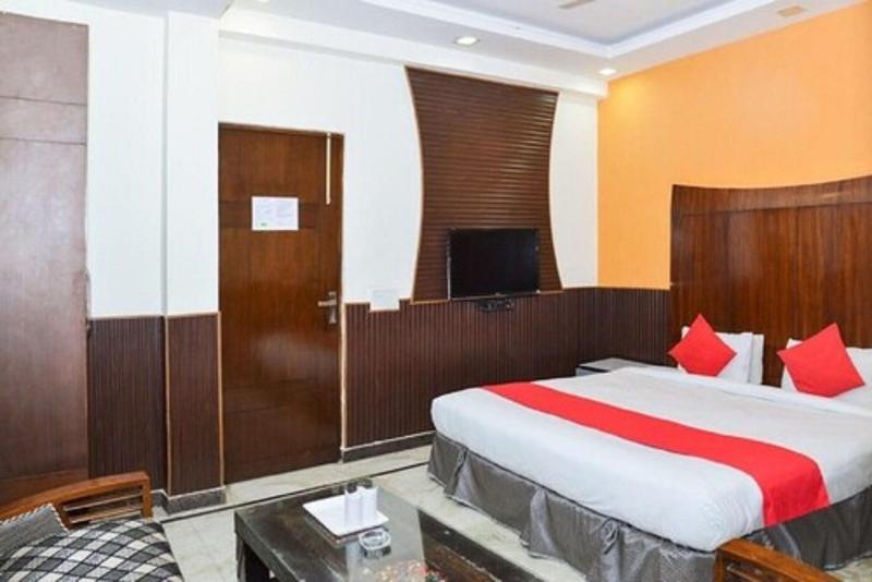 Del Fox Hotel Delhi Airport image