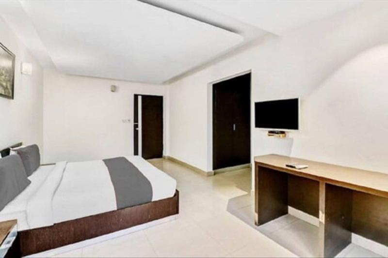 Del Fox Hotel Delhi Airport image