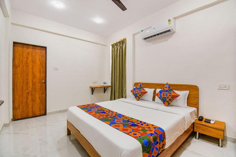 Fabhotel Prime Esta Inn image