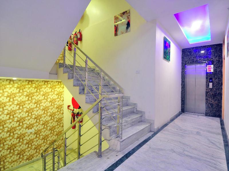 Check In Room New Delhi Railway Station image