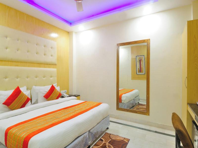 Check In Room New Delhi Railway Station image