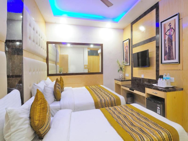 Check In Room New Delhi Railway Station image