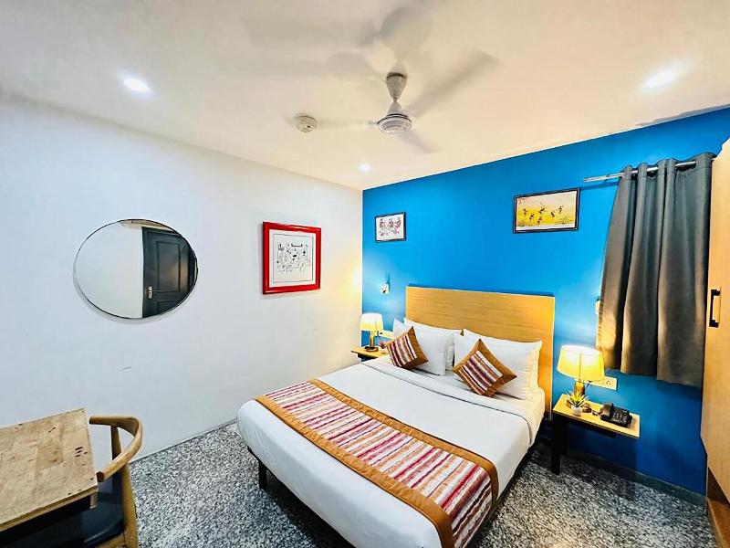 Hotel Golden Saffron Punjabi Bagh Delhi image