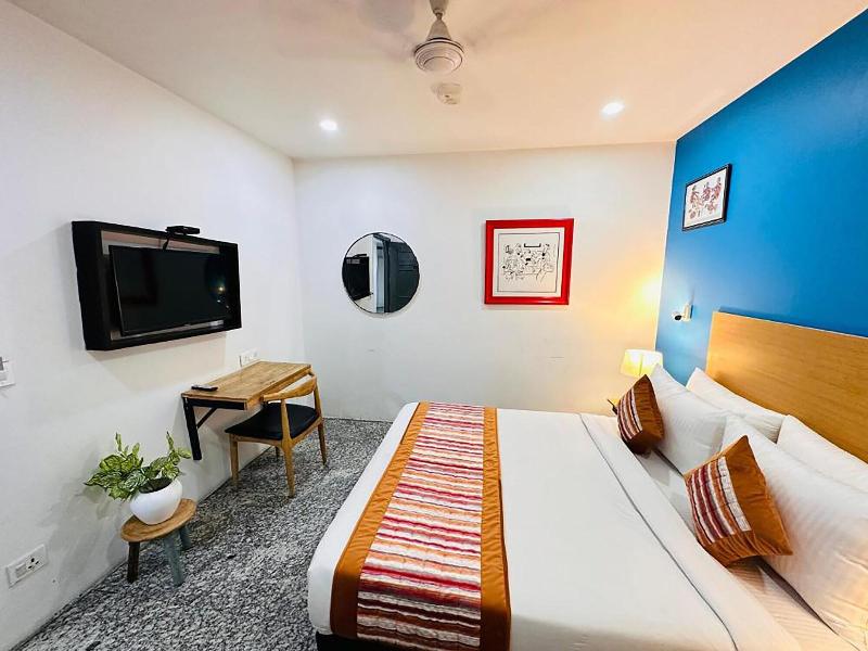 Hotel Golden Saffron Punjabi Bagh Delhi image