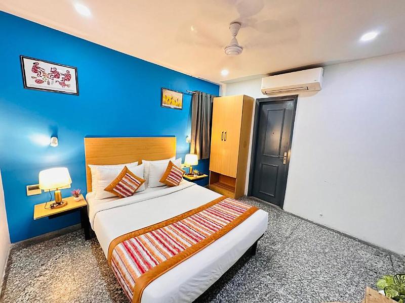 Hotel Golden Saffron Punjabi Bagh Delhi image