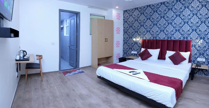 Nidra Hotel image