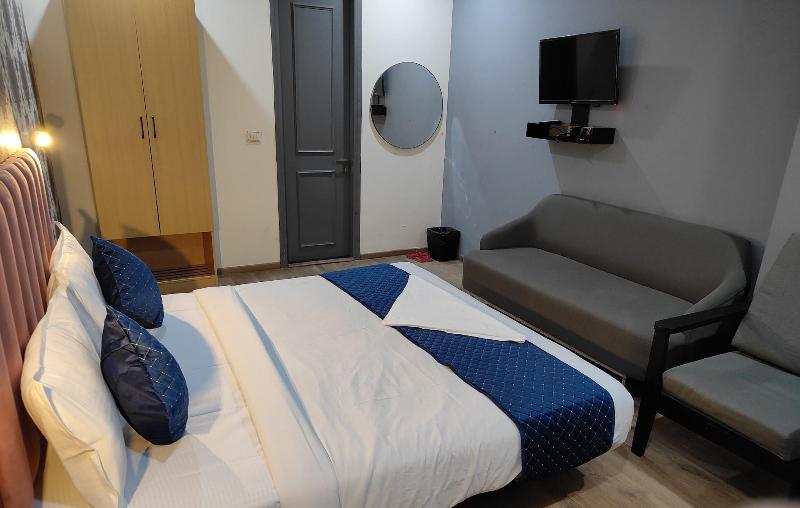 Nidra Hotel image