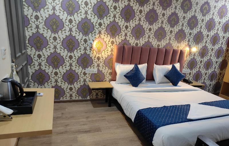 Nidra Hotel image