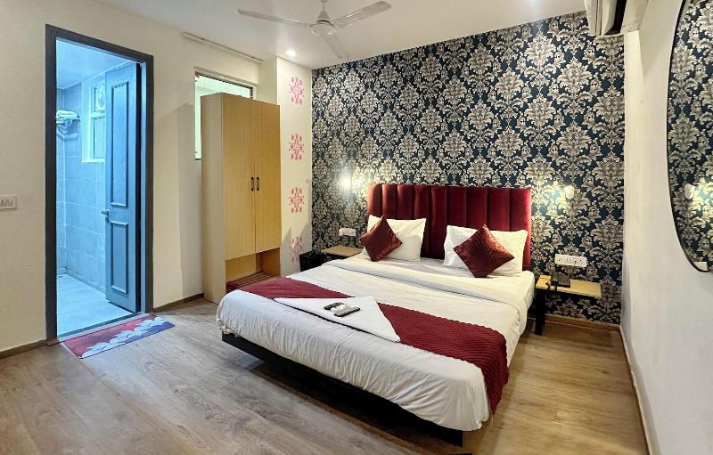 Nidra Hotel image