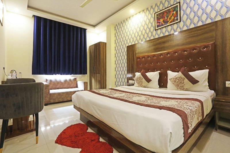 Hotel Smart Luxury image