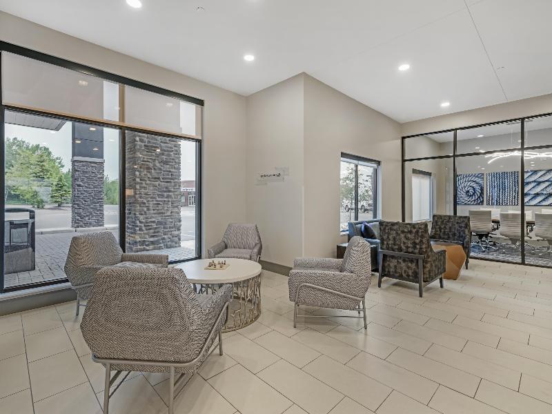 Best Western Plus Marquette Hotel & Suites image