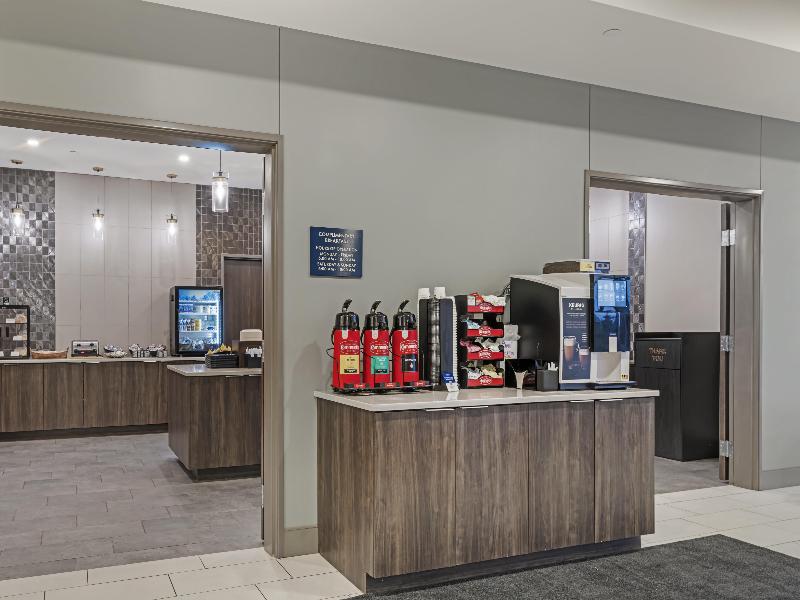 Best Western Plus Marquette Hotel & Suites image