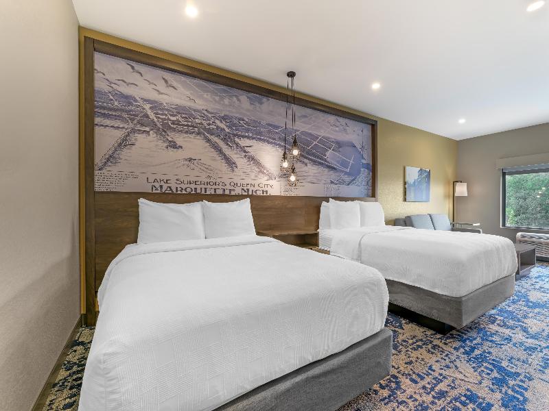 Best Western Plus Marquette Hotel & Suites image