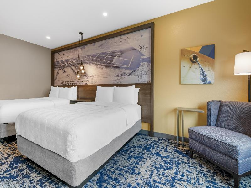 Best Western Plus Marquette Hotel & Suites image