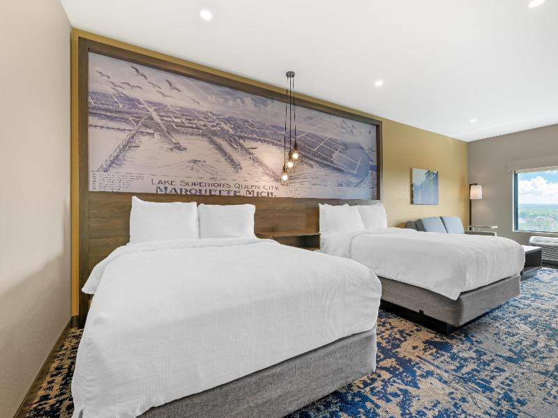 Best Western Plus Marquette Hotel & Suites image