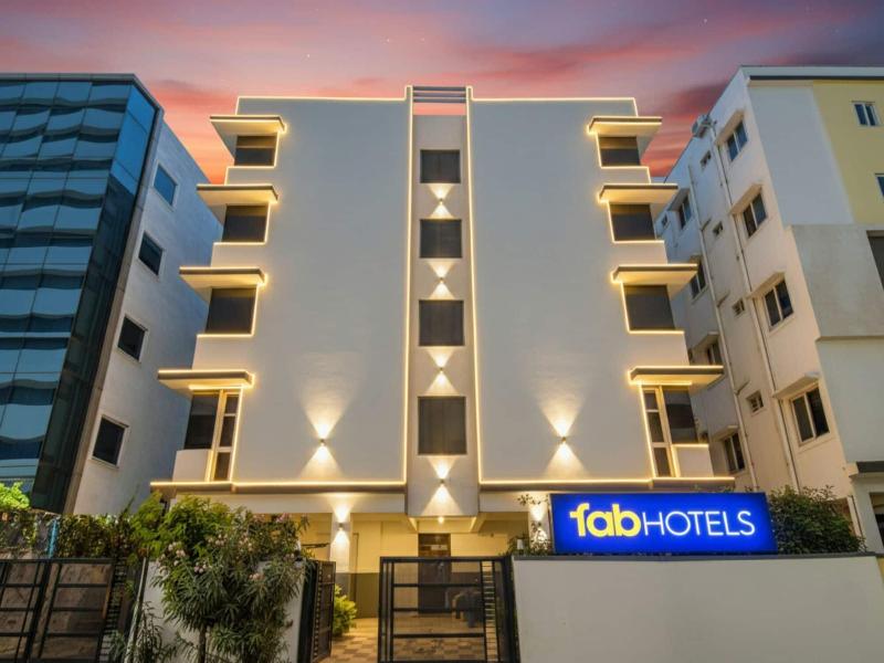Fabhotel Pride Inn — general view