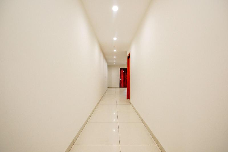 Fabhotel Pride Inn