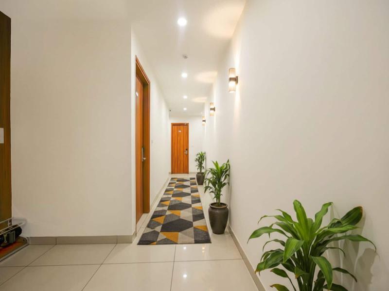 Fabhotel Pride Inn