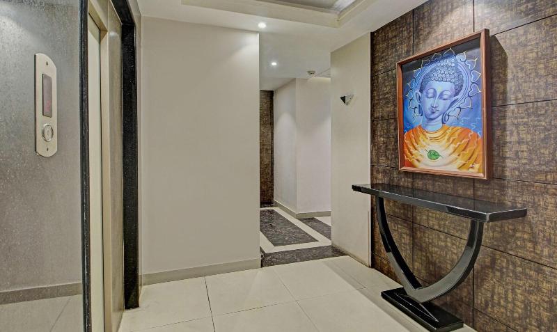 Treebo Glassotel image