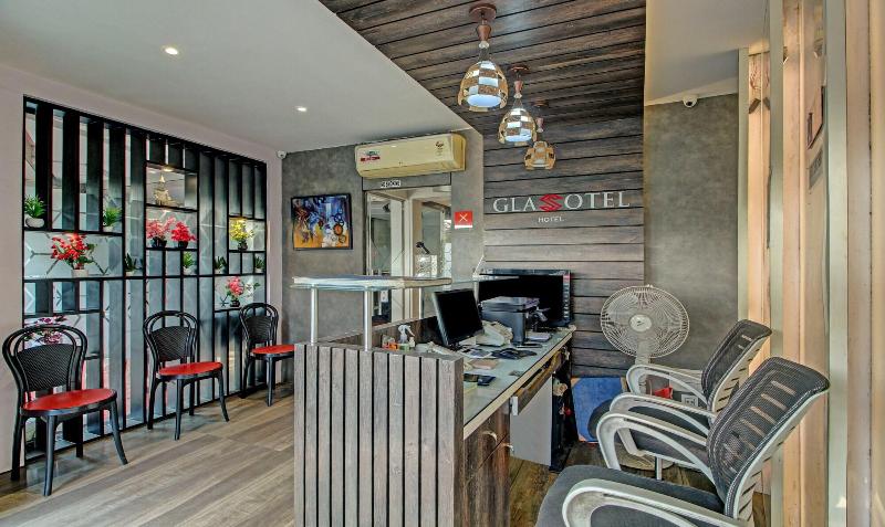 Treebo Glassotel image