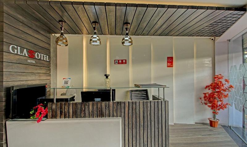 Treebo Glassotel image