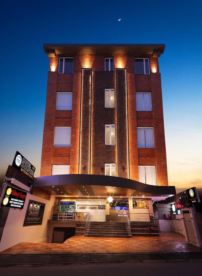 Hotel Dolphin International — general view