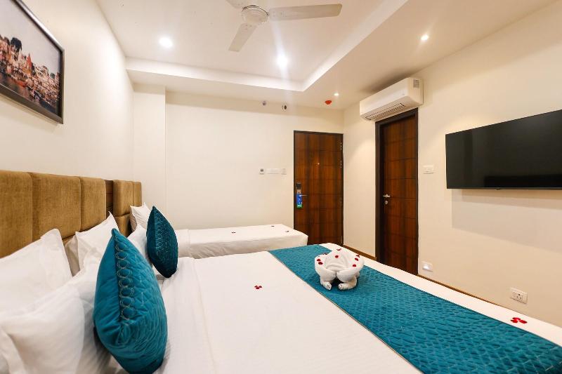 Hotel Dolphin International image