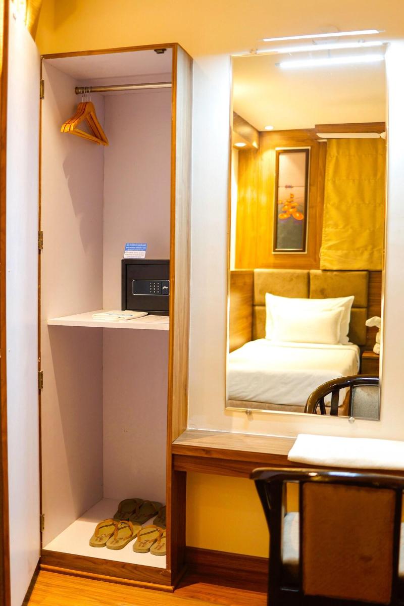 Hotel Dolphin International image