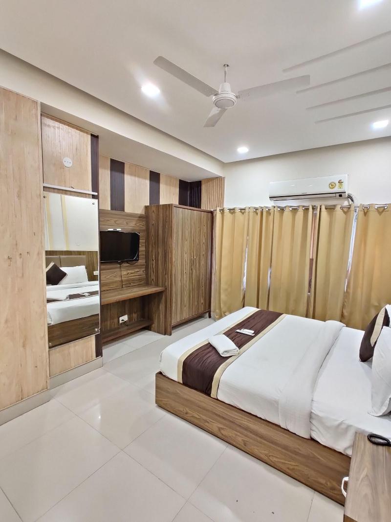 Hotel Raj Darbar