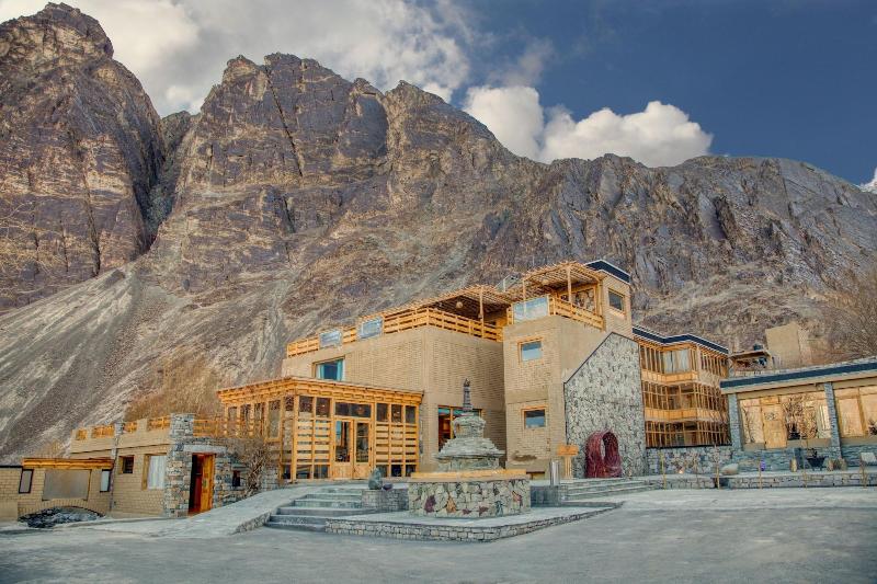 Stone Hedge Hotel Hunder — general view