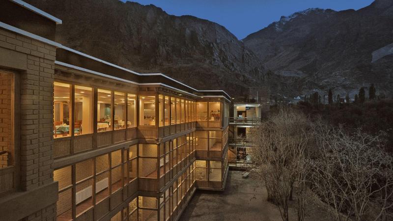Stone Hedge Hotel Hunder — general view