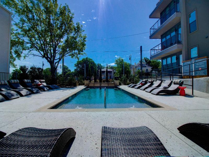 Bishop Arts Hotel By Qresorts image