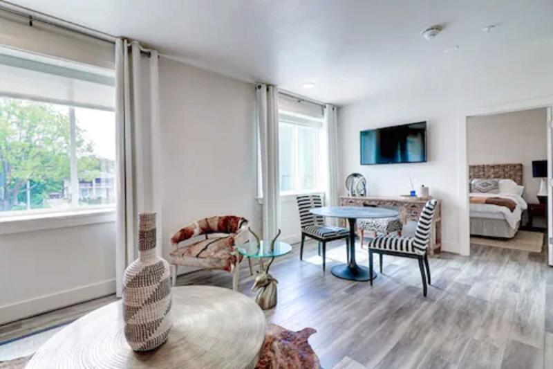 Bishop Arts Hotel By Qresorts image