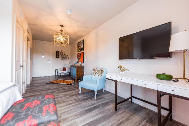 Bishop Arts Hotel By Qresorts image