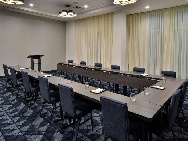 Courtyard By Marriott Raleigh Cary Crossroads image