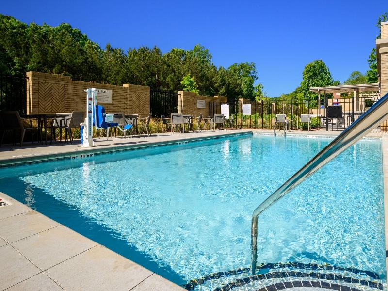 Courtyard By Marriott Raleigh Cary Crossroads image