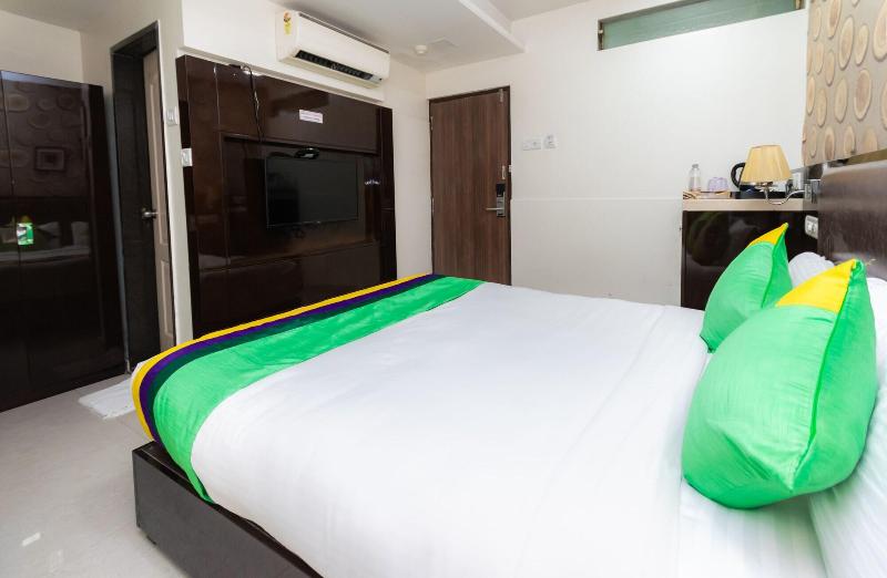Treebo Laaiba Residency image