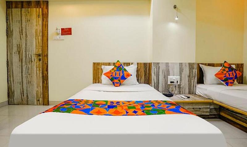Fabhotel Happy Stay image